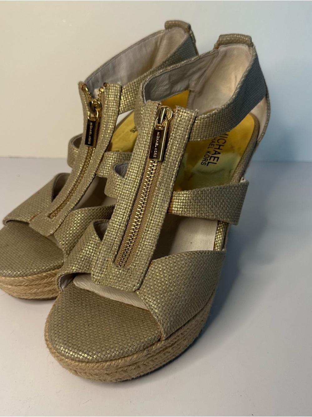 Michael Kors Damita Gold Wedge Sandals Womens 7.5 Metallic Gold Zip Woven Jute